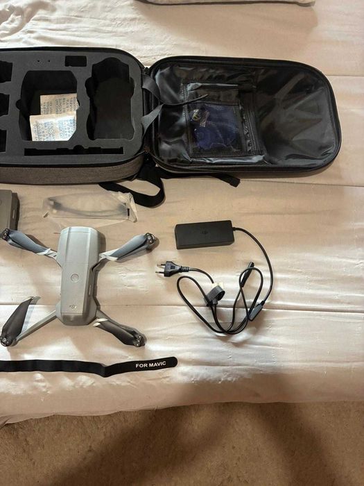 Drone DJI Mavic Air Fly More Combo + 4 Baterias + Mala