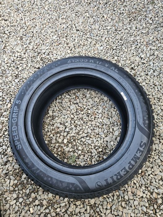 Opony zimowe 17 215/55 7mm 2024r