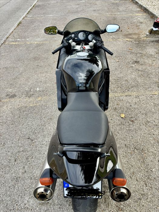 Vendo cbr 1100 xx  97