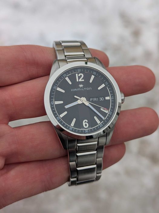 швейцарський годинник HAMILTON Broadway Day Date Quartz
