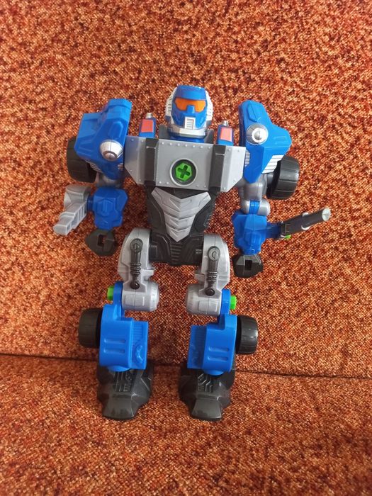 Rozkręcany robot i autko 2w1 dumel