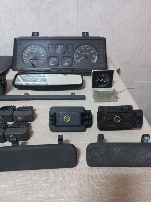 Material Interior/Exterior - Clio 1 (mk1)