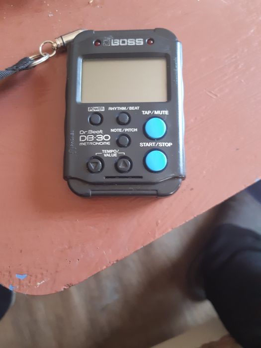 Метрономер BOSS.