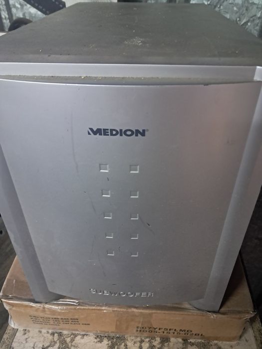 Subwoofer medion
