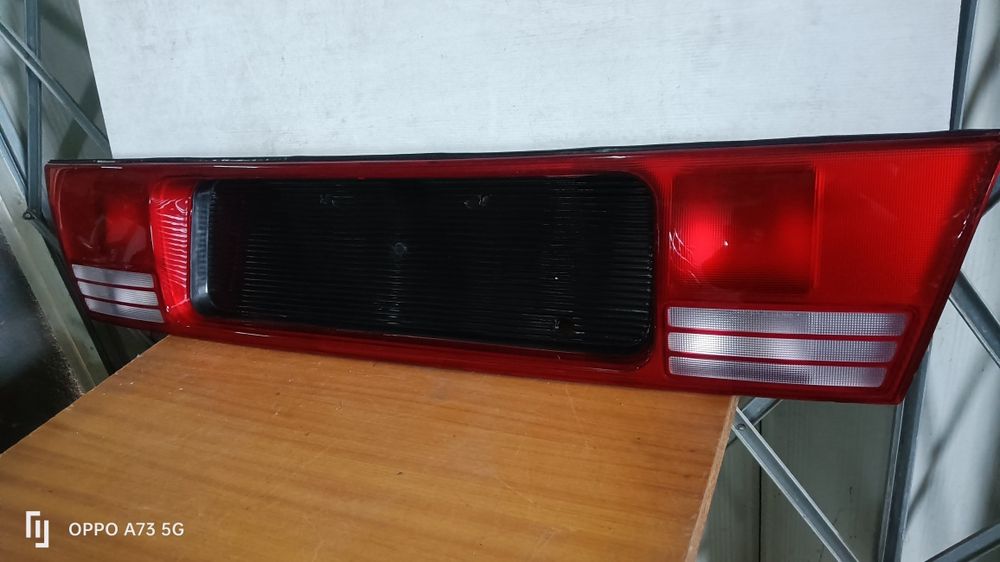 Farolim Suzuki Swift 1990 de mala..