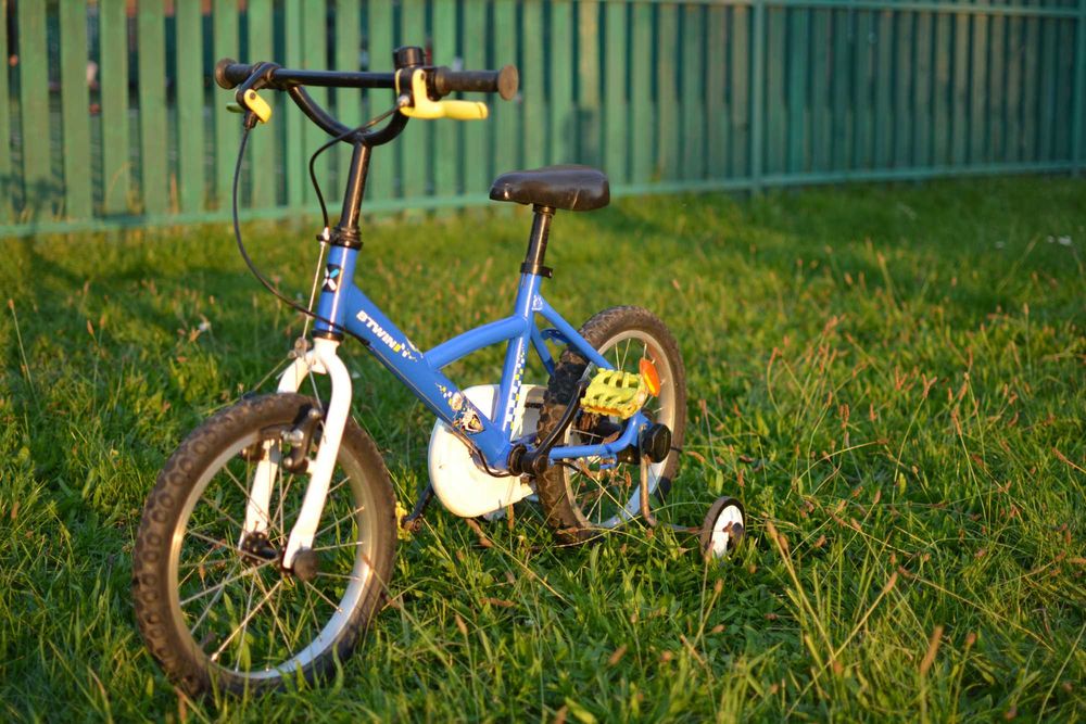 Велосипед дитячий Btwin Cop Trooper 16''  Decathlon + захист, шолом