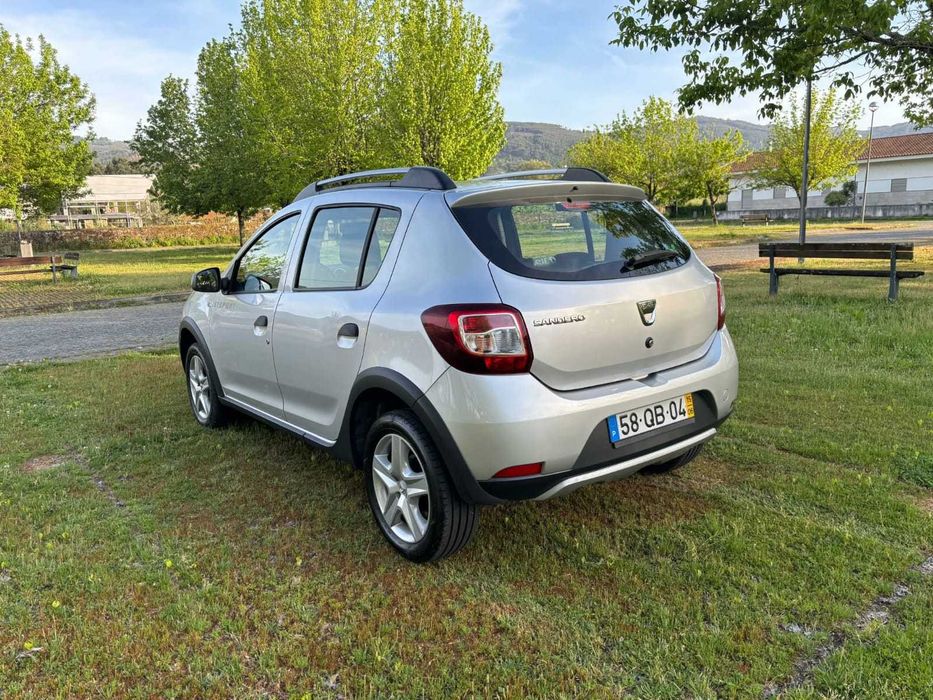 Dacia Sandero 2015