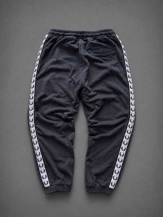 Fred Perry Taped Track Pants S