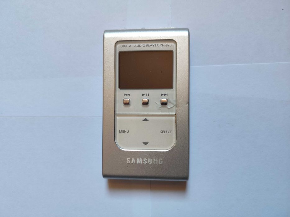 Продам MP3 плеер Samsung YH-820 в рабочем состоянии раритетный