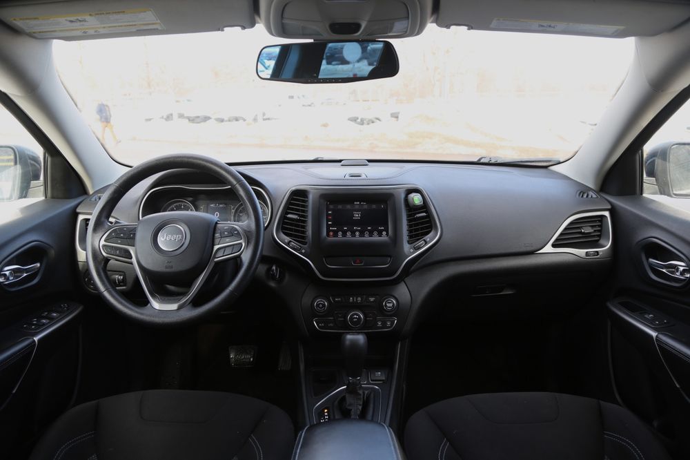 Jeep Cherokee 2018 VIN 1C4PJLCB6KD203724 фото оголошення 19 з 20
