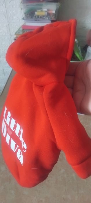 Продам кофточку для собачки.