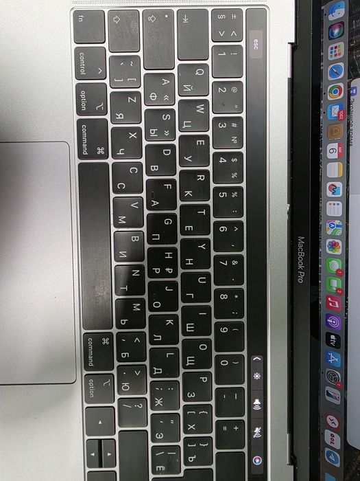 Продам MacBook Pro