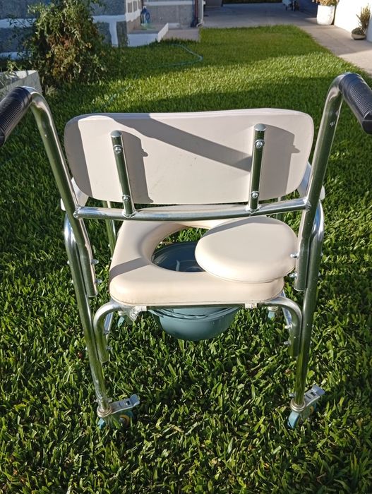 Cama Articulada Elétrica + Cadeira Rodas + Cadeira WC (Como Novos)