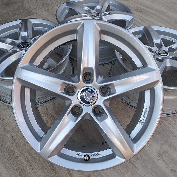 Диски Skoda R15 5x112 Octavia VW Golf Caddy Jetta Touran T4 Seat Leon
