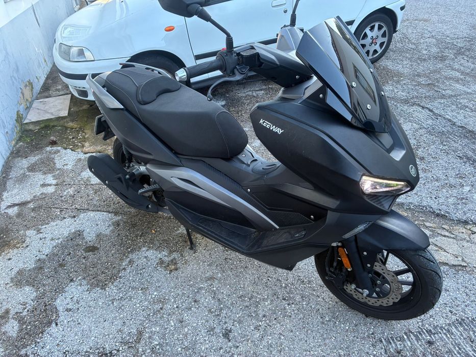 Keeway Vieste 125 | 10/2023 | 4.873 km | Excelente estado
