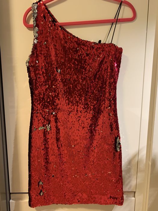 Sukienka cekinowa guess