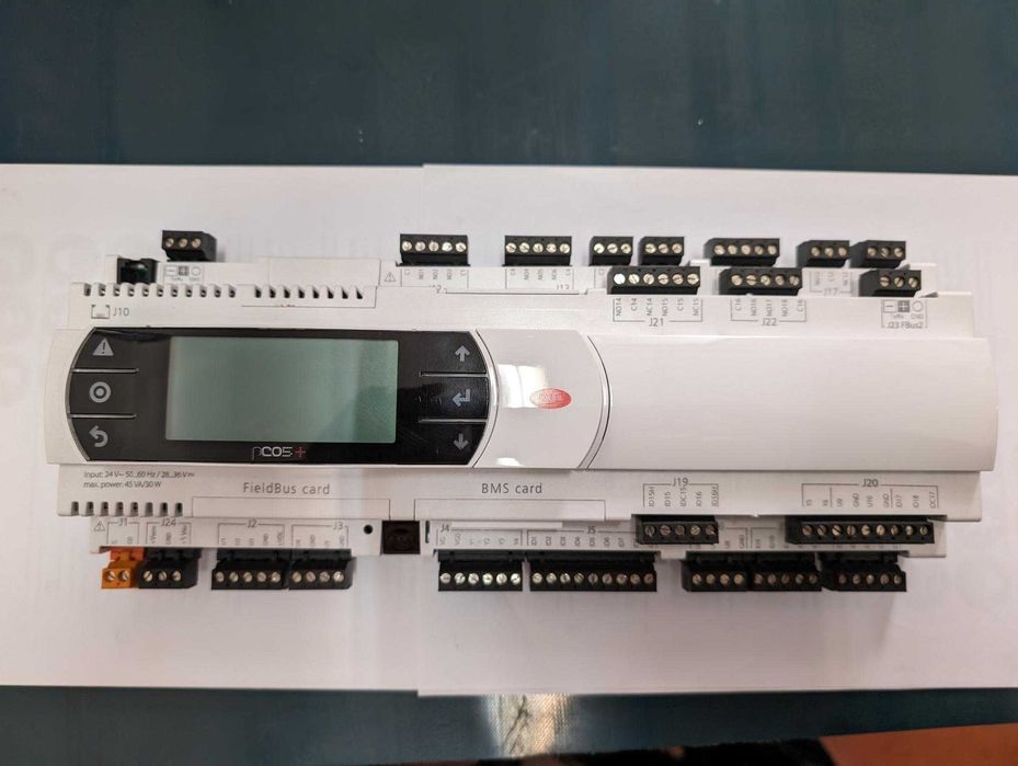 Carel PCO5+ PLC for HVAC Chiller Systems64585123972994120