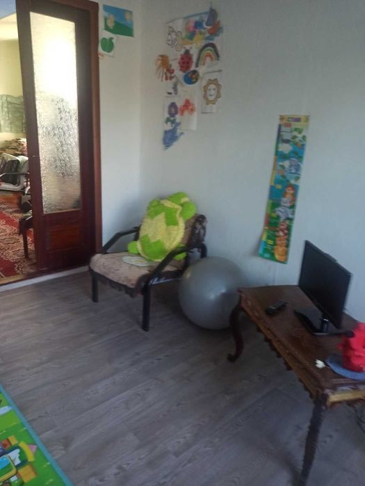 Продаж 147м будинку+будиночок для батьків з газовим опаленням.