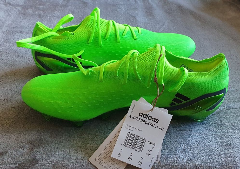 Chuteiras adidas 42 originais NOVAS