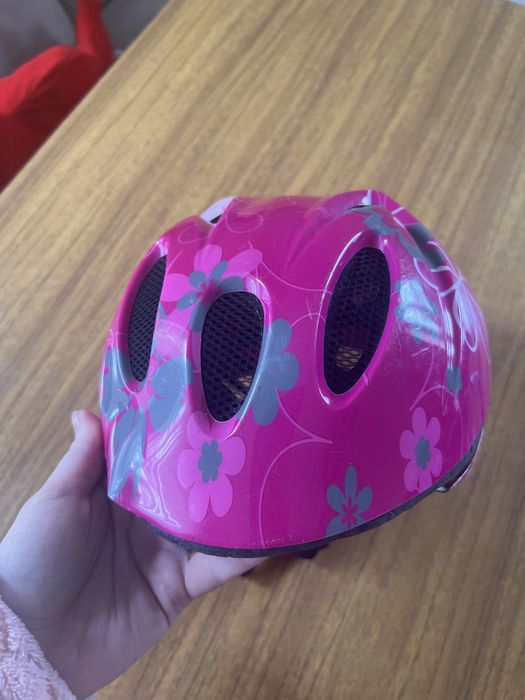 Шолом для дівчинки