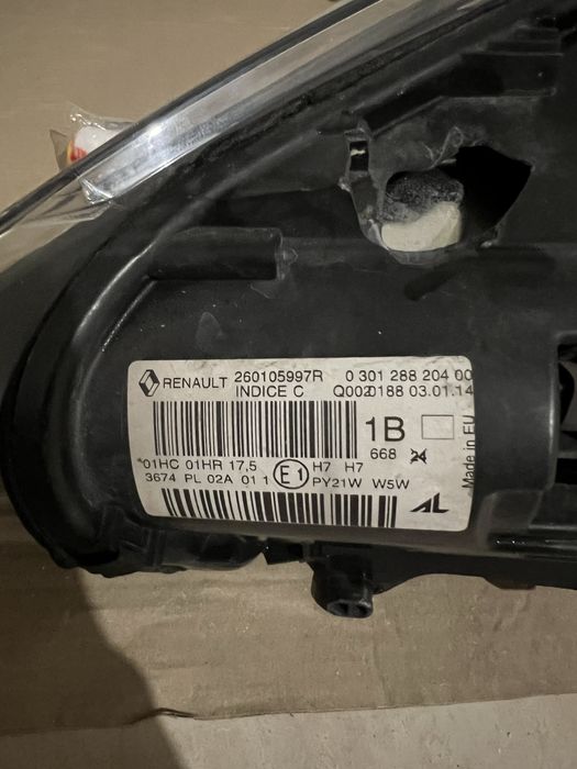 Фара Renault Megane 3 рестайл GT-line