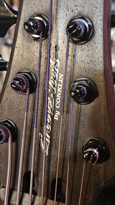 Gitara basowa 7-strunowa Conklin GT-7 Groove Tools Bartolini Case