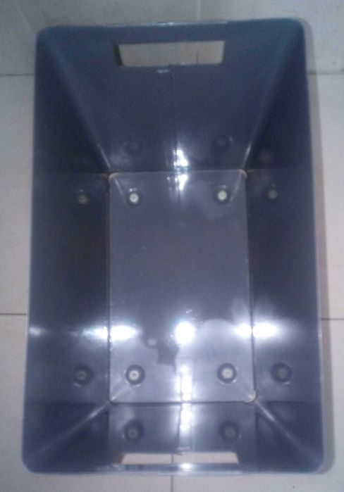 7Papeleiras (cestos p/ papéis/lixo) metálicas lacadas, a 25% do preço