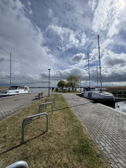 Apartament nad morzem przy zejściu  na plażę, Parking