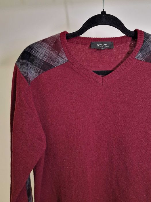 Sweter meski w serek Bytom z  naszywkami L 80% wełna bordowy elegancki