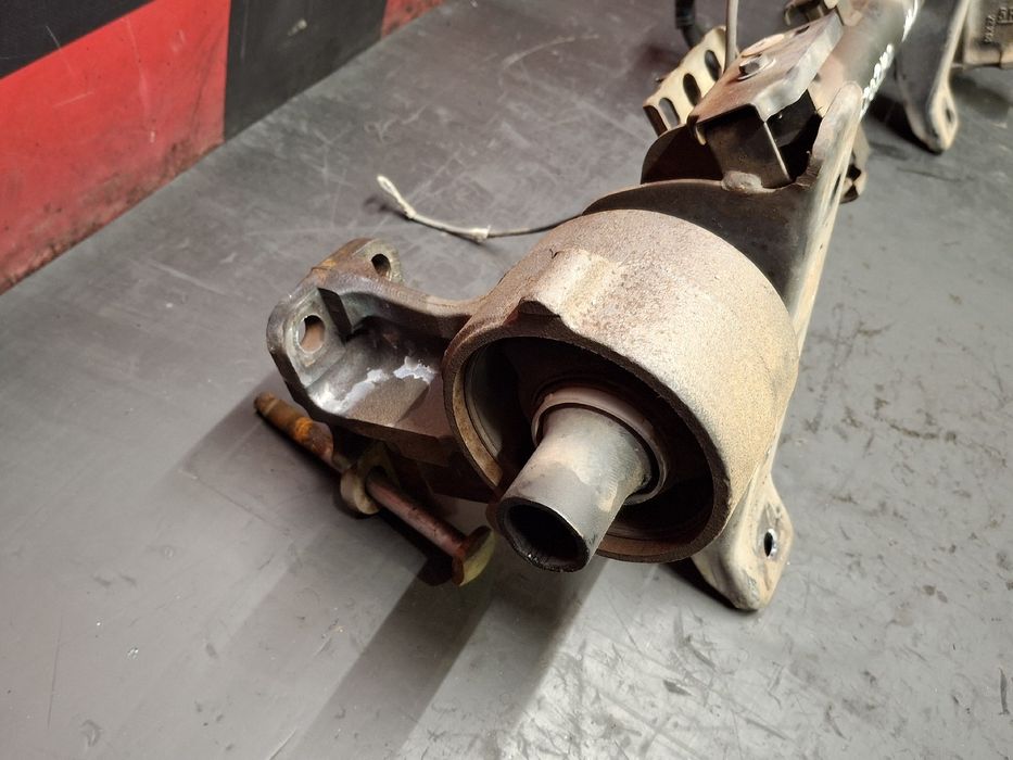 Suporte genérico TOYOTA Dyna Chassis (KD_, LY_, _Y2_, _U3_, _U4)