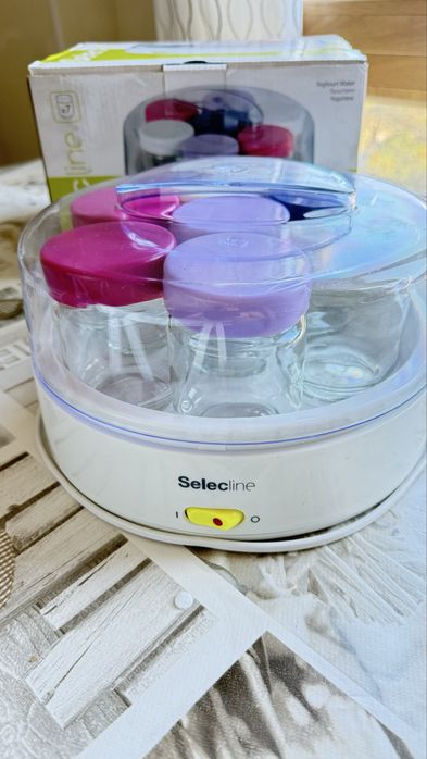 Iogurteira com 7 copos