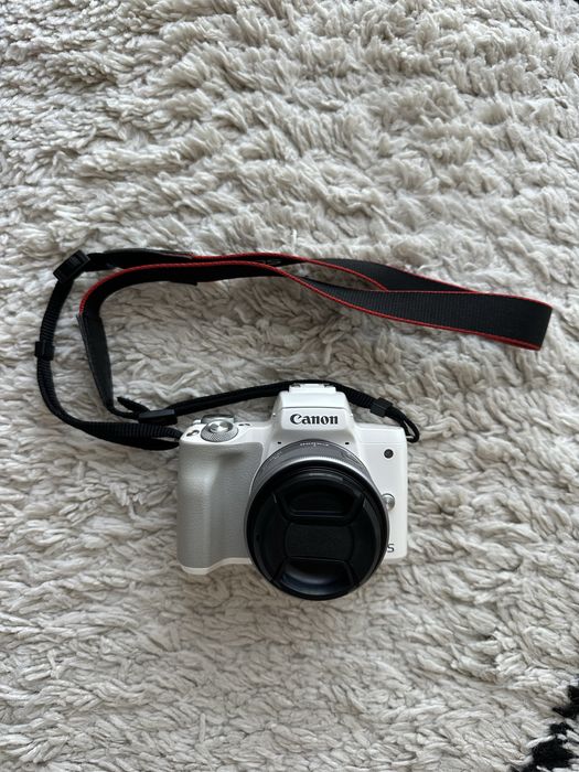 Máquina fotográfica Canon EOS M50