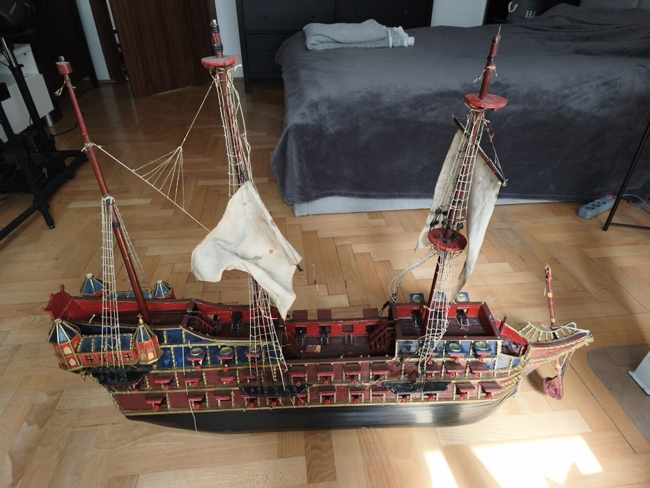 Model statku do odrestaurowania