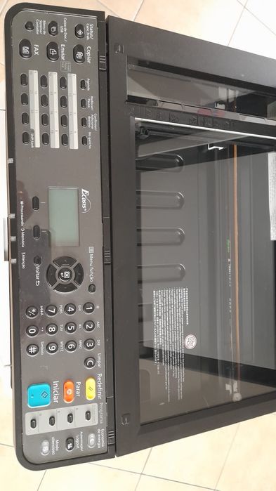 Multifunções Kyocera Ecosys M2540dn