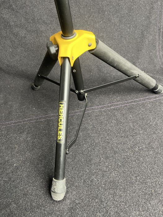 Suporte de Guitarra HERCULES STANDS GS414B