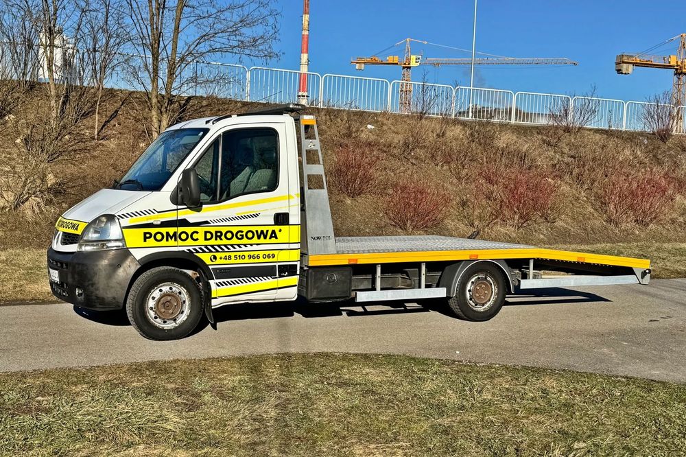 Renault Master  Autolaweta Pojazd Specjalny, wjeżdża do SCT, DMC 3.5t, na kat. B