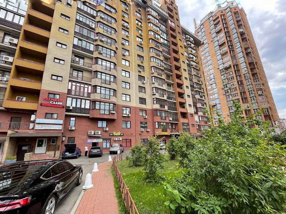 Оренда приміщення 26 кв.м на вул. Коновальця 32б