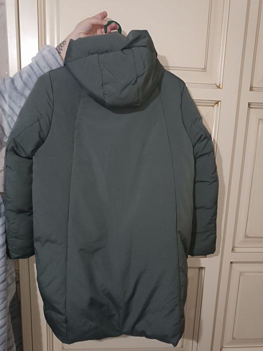 Продам жіночу зимову куртку
