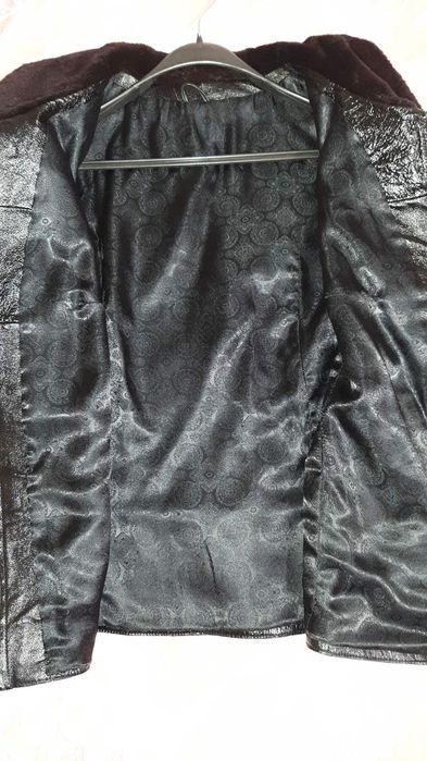 Демисезонная женская куртка, кролик натуральный, с кожаными вставками.