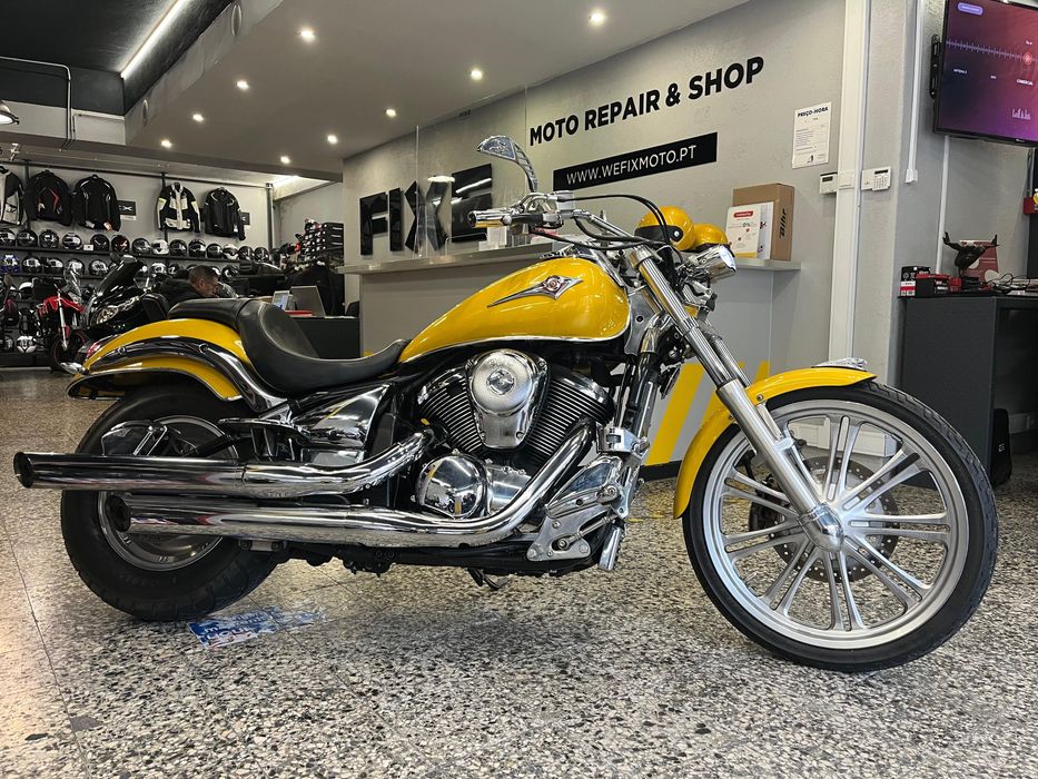 Kawasaki VN 900 C de 2007 ( Vulcan 900). Uma custom de referencia