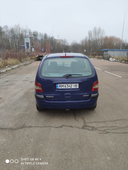 Рено scenic 1.9b 2000р
