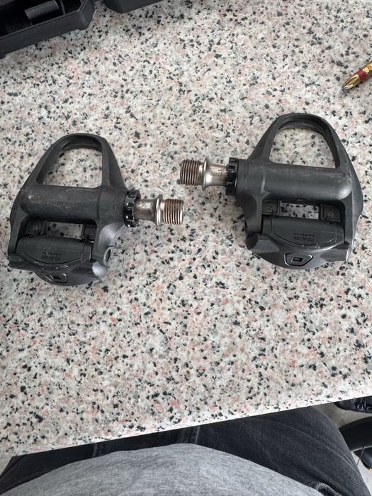 Pedais Shimano 105  ( semi-novos )