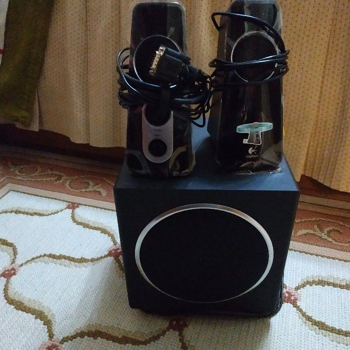 Logitech Speakers 36064584888696322124