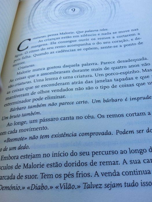 Livro Às Cegas Josh Malerman