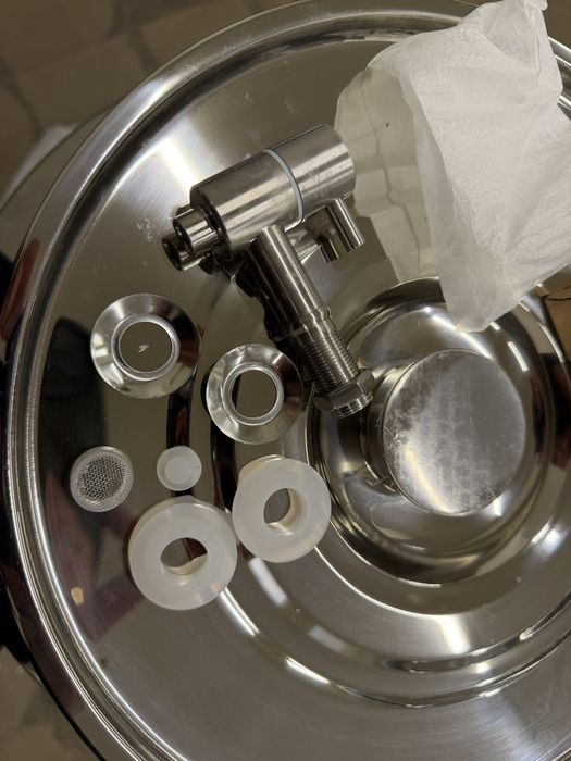 Герметична нержавіюча ємність 88 л (харчова) бочка нержавейка