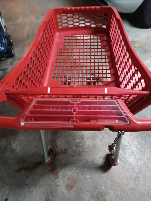 Cestos supermercado como novos