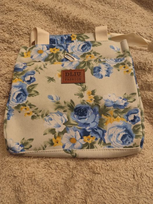 NOWA torba termiczna lunchbox z kwiatowym wzorem