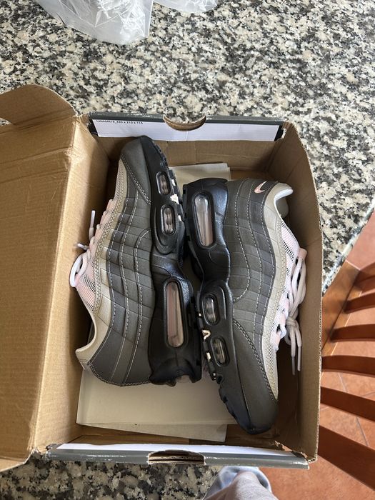 Air Max 95 - Novas e nunca usadas