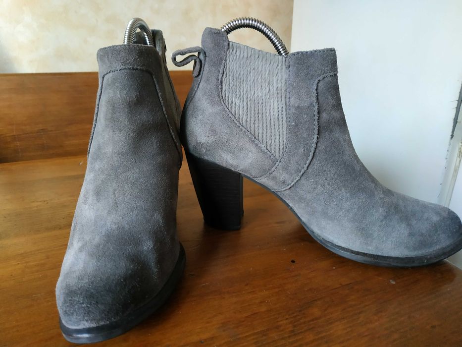Сірі весільні замшеві ботильйони на підборах УГИ UGG 41 розмір/26,5 см
