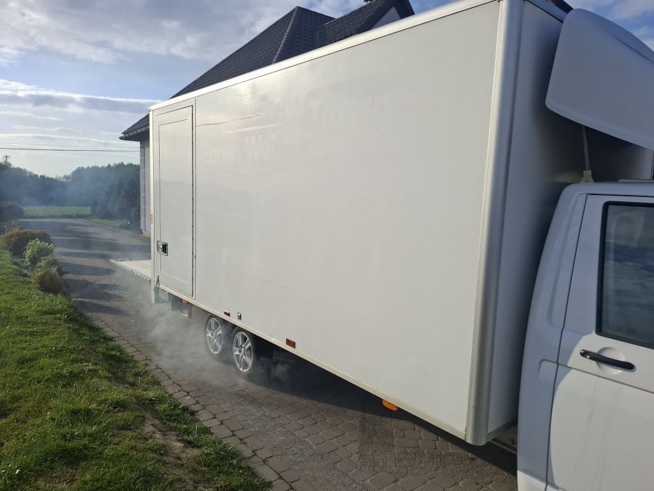 Kontener z windą załadowczą